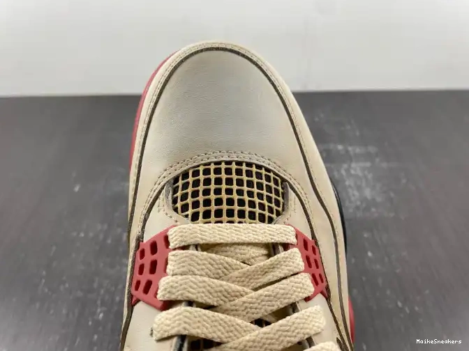 MaikeSneakers YEAR